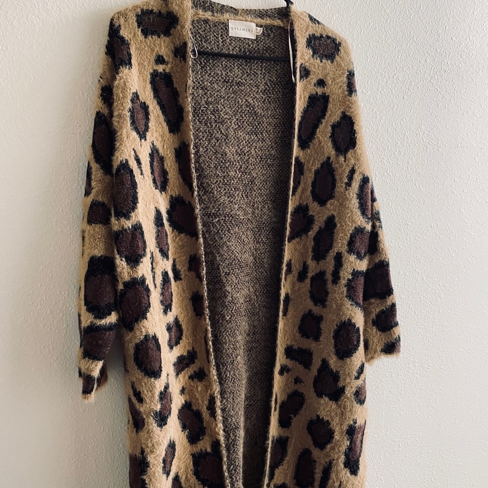 Leopard fuzzy cardigan sweater size large